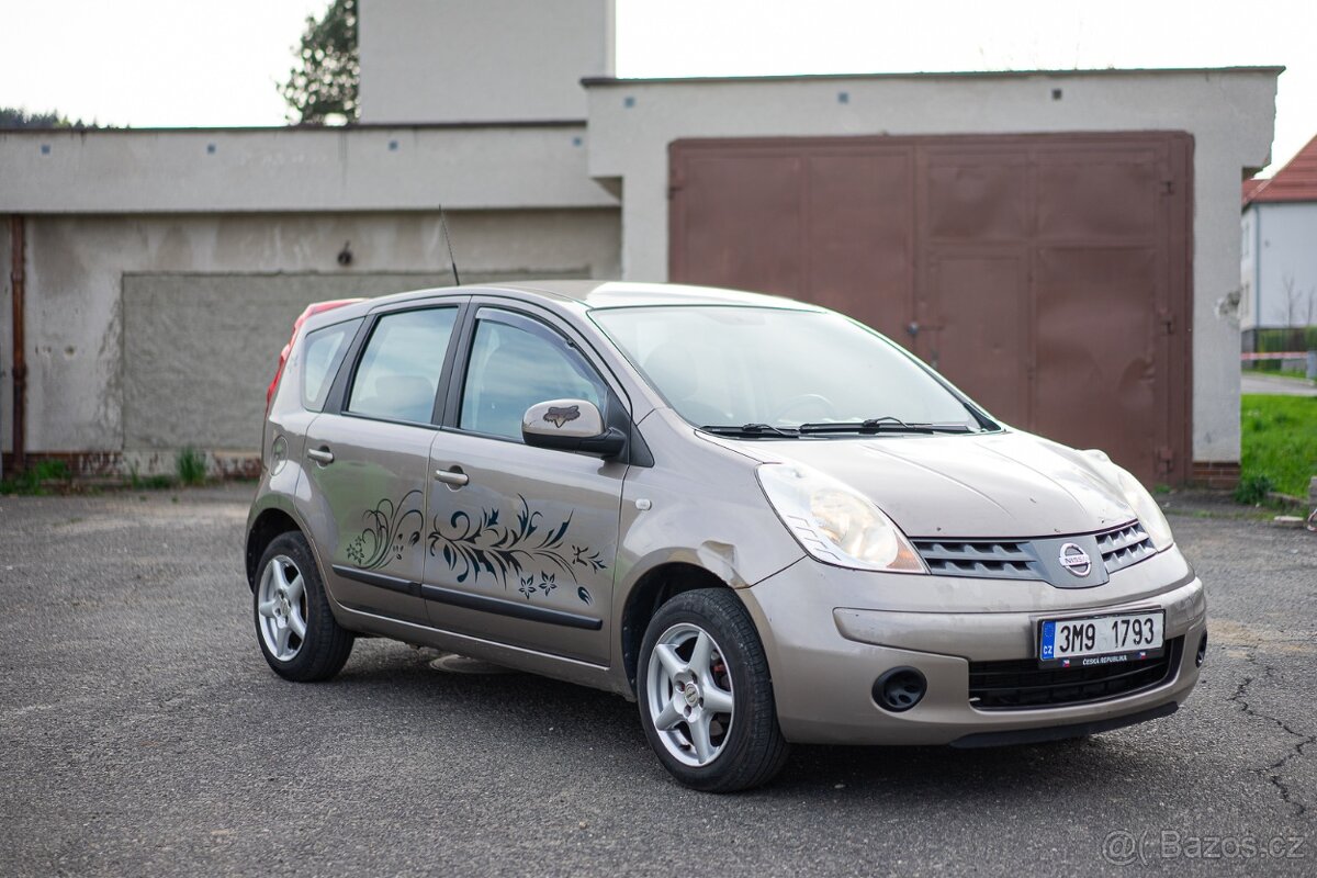 Nissan Note 1.6. 2008 - 2