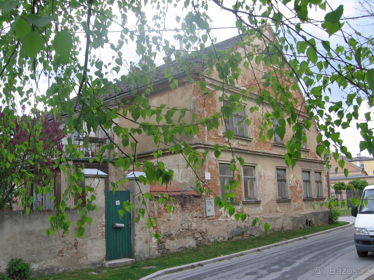 Rodinný dům + zahrada, Zlaté Hory v Jeseníkách - 2