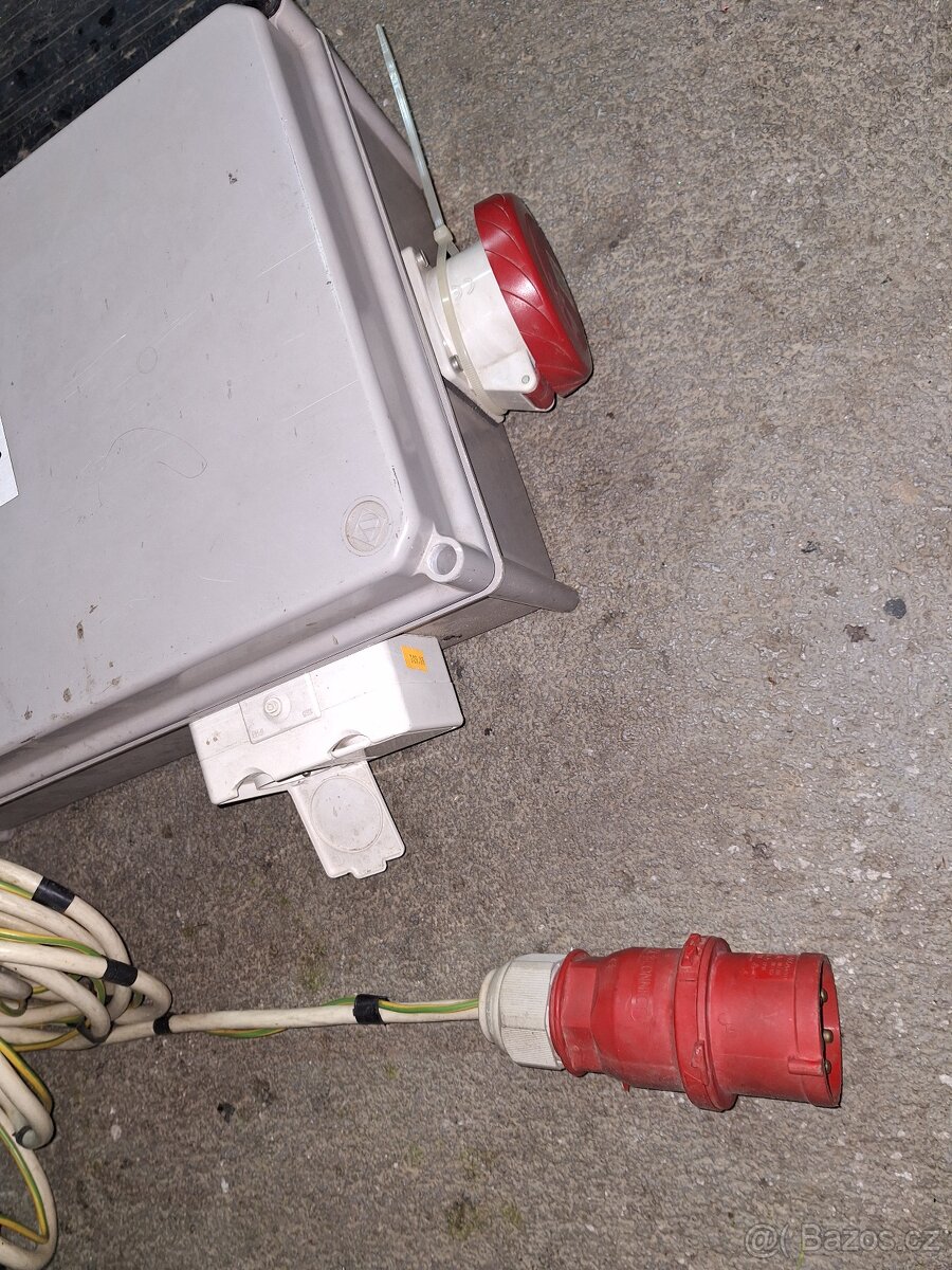 Prodám stavební rozvaděč - 2