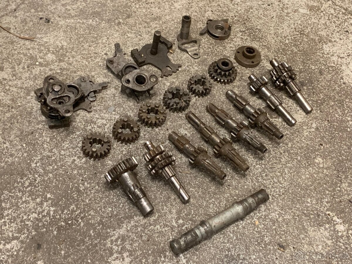 Díly převodovky Jawa 50 Pionýr - 2