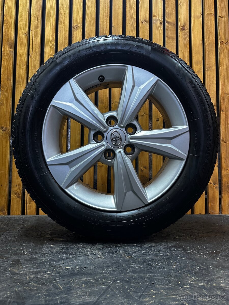 Alu kola 5x114.3 r17 s pneu (che) - 2