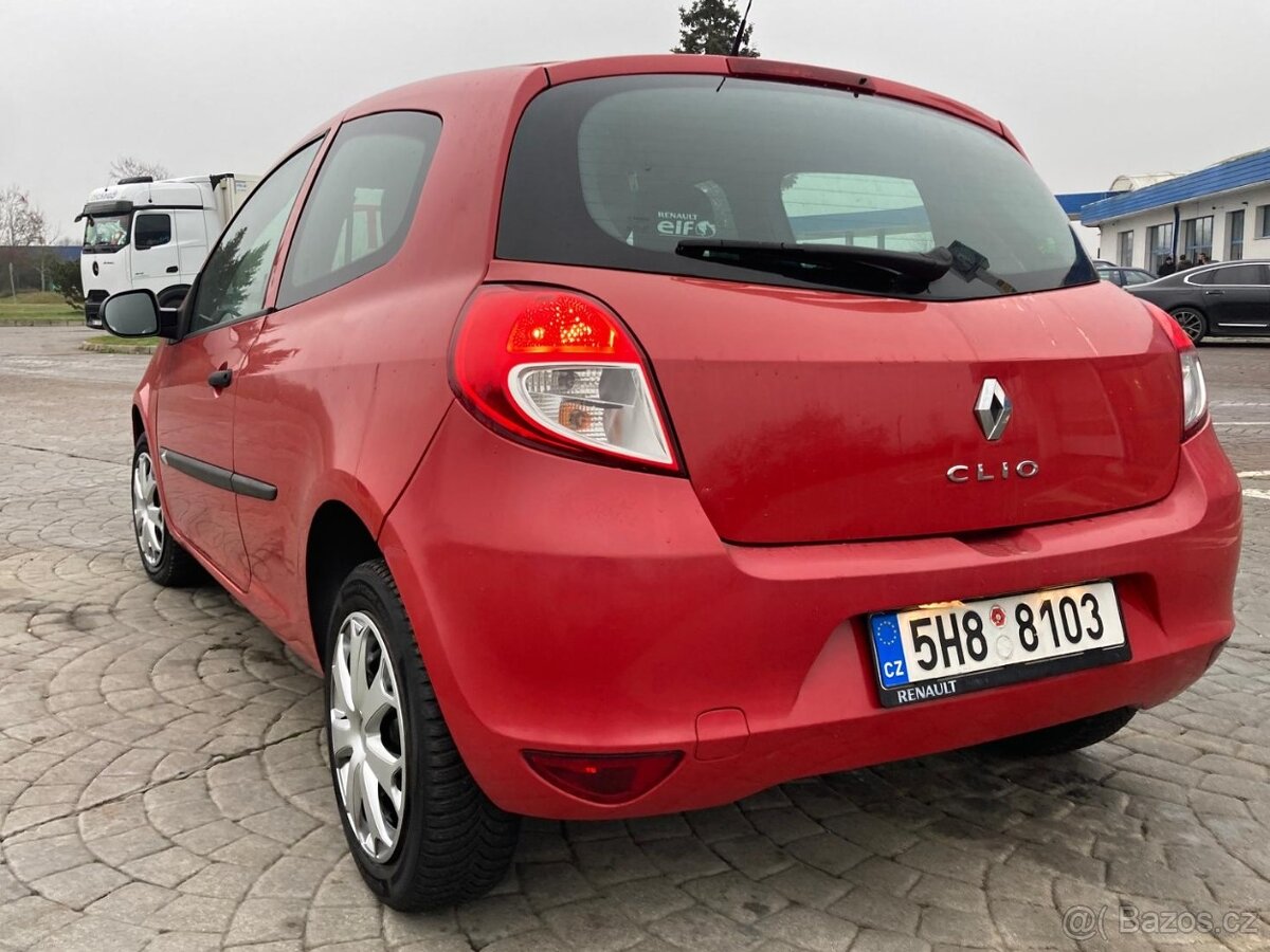 RENAULT CLIO 1.2i 8/2009 ČR, Klima, Jen 122TKM, 2x kola L/Z - 2