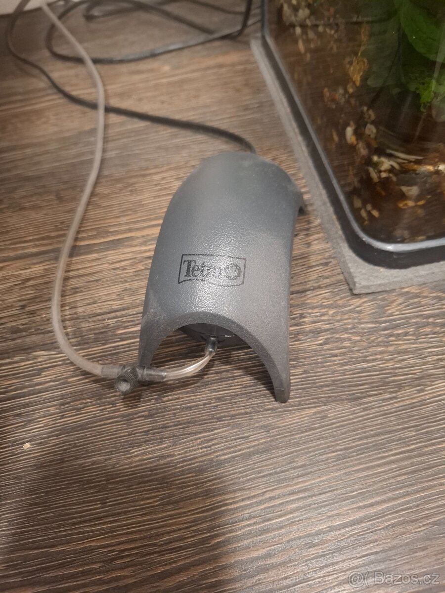 Akvárium s příslušenstvím - 2