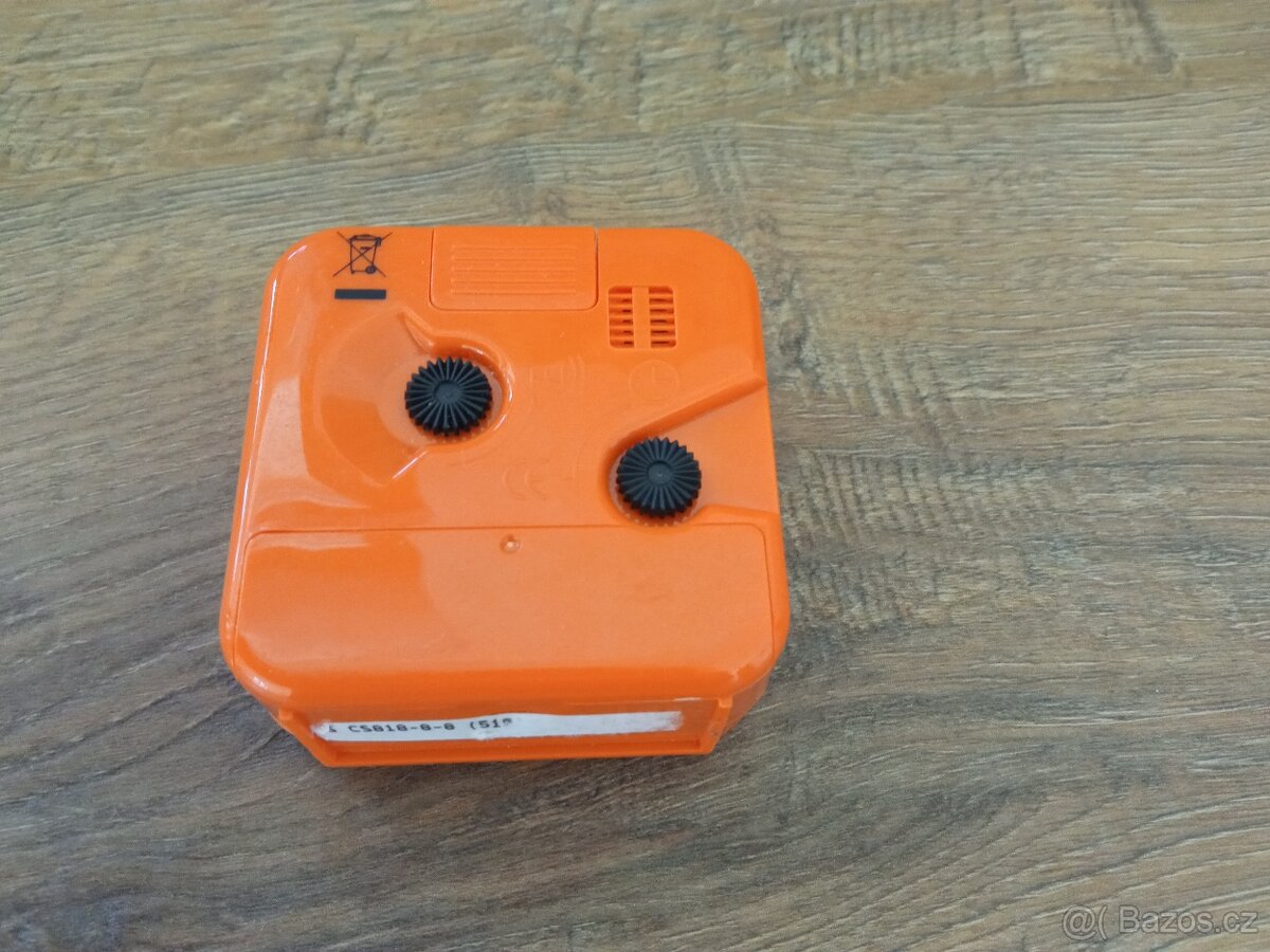 Retro budík Secco - 2