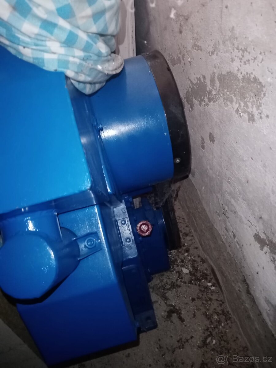 kompresor ČKD 2 Jvk 120 Nová cena - 2