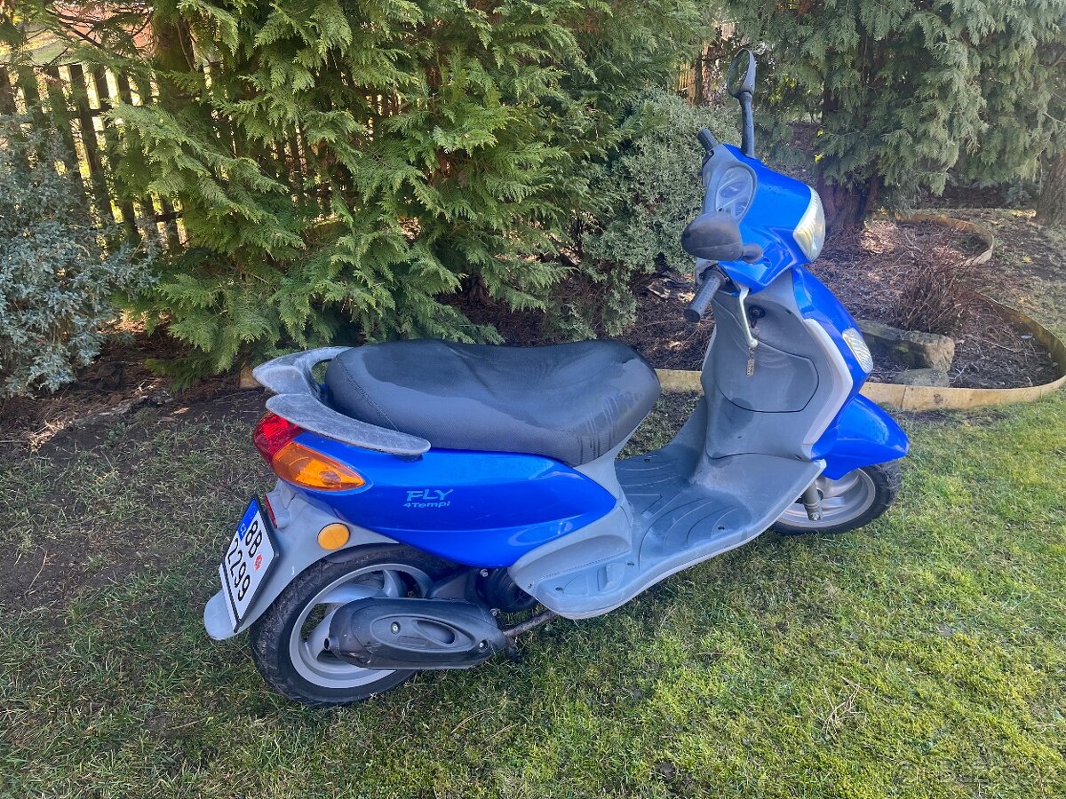 Piaggio fly skútr 50 - 2