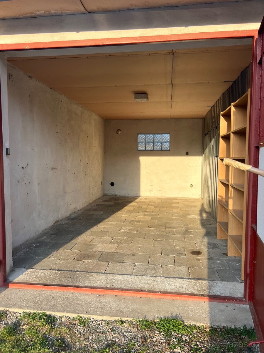 Pronájem garáže - Holešov - 2