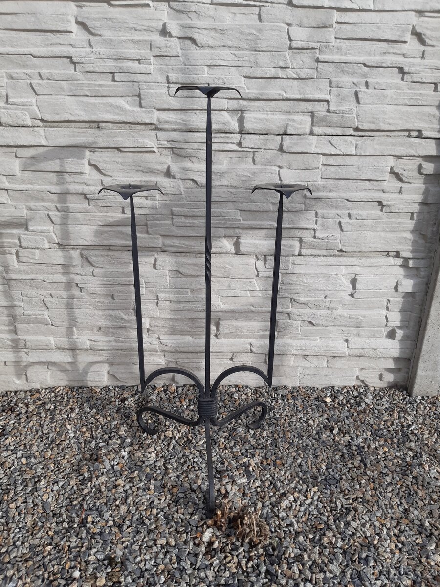 Prodám kované svícny - 2