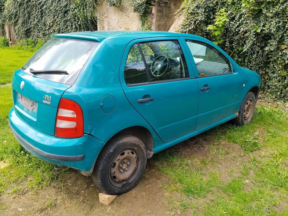 Škoda fabia I na díly - 2