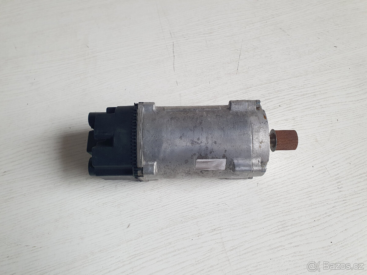 MERCEDES BENZ S W222 4MATIC MOTOR POSILOVAČ ŘÍZENÍ SERVO - 2