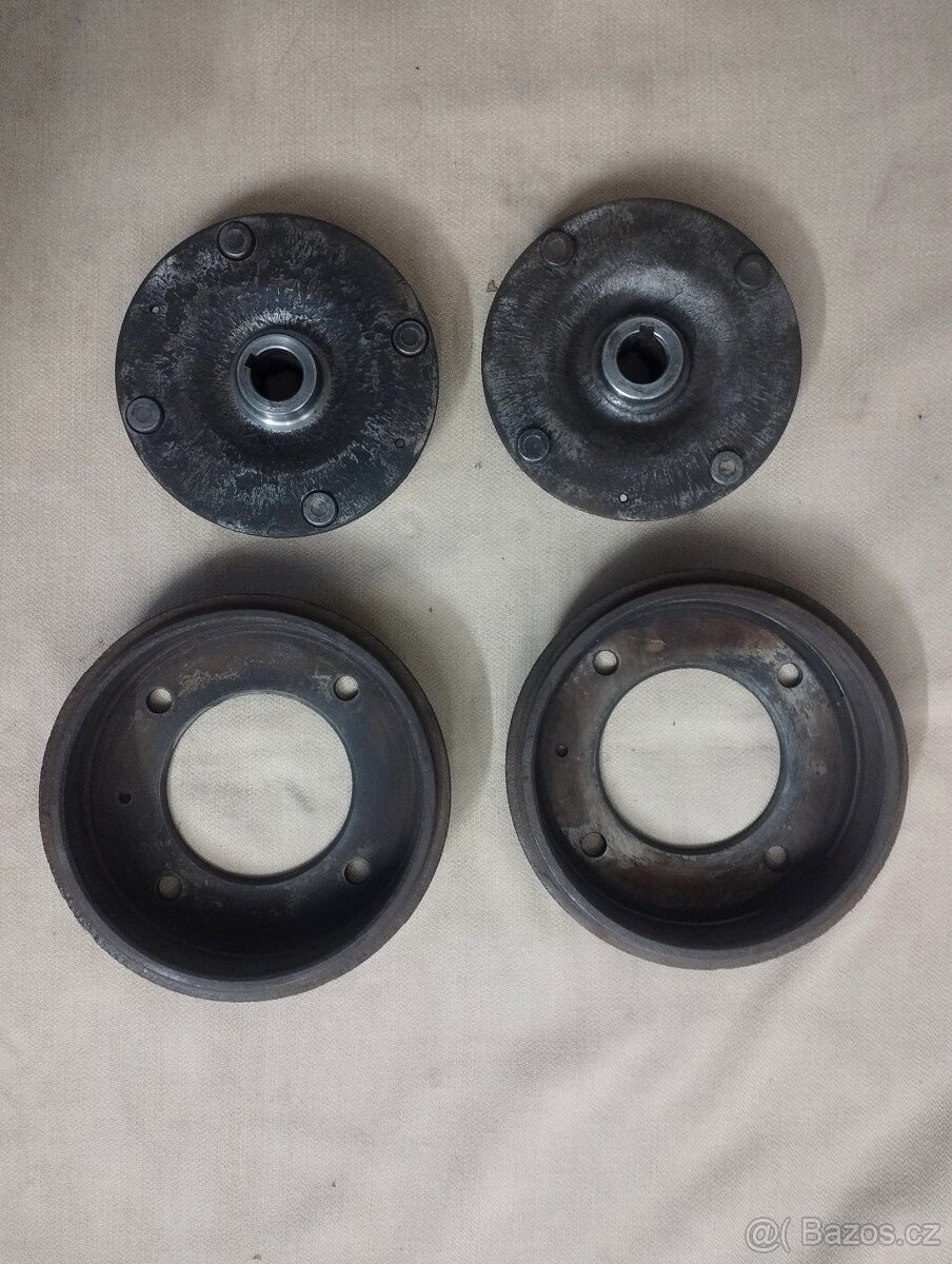 Náboje a brzdové bubny kol Trabant - 2