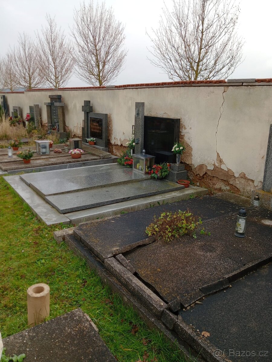 Prodám hrob v Plzni 8 - Černicích - 2