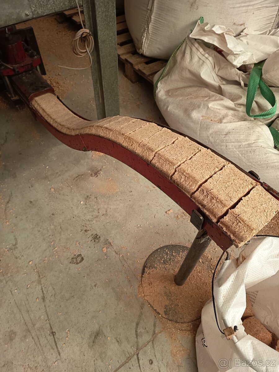 Briketovací lis - 2