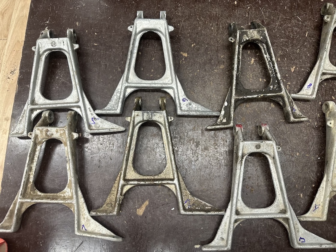 Predám používaný STOJAN na motocykle JAWA ČZ 175 250 350 - 2