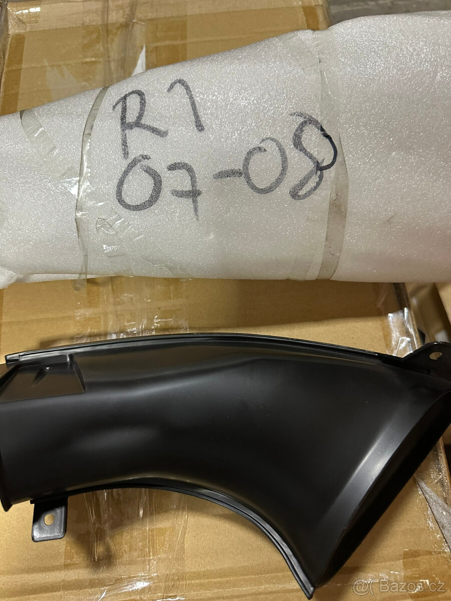 Přívody vzduchu nádechy Yamaha R1 2007 2008 - 2