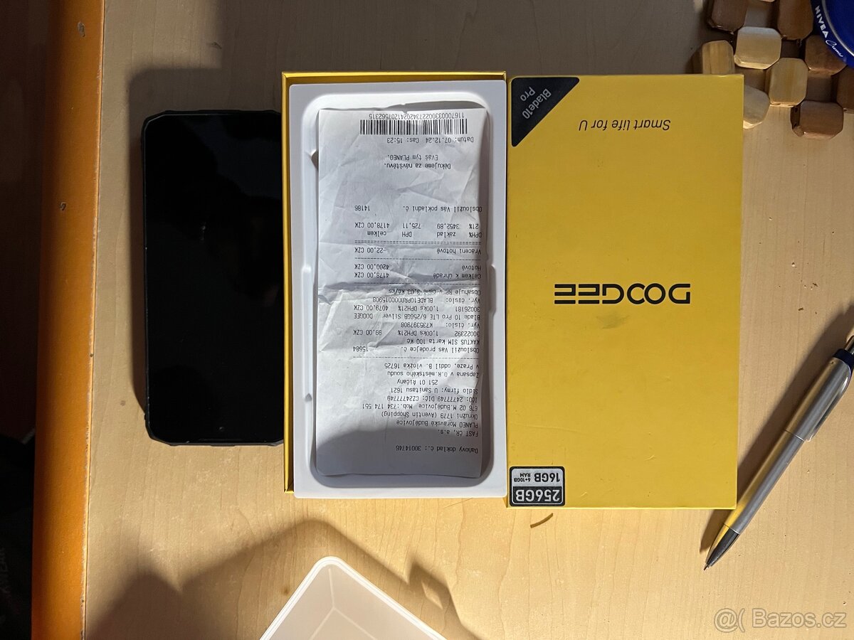 Mobilní telefon - 2