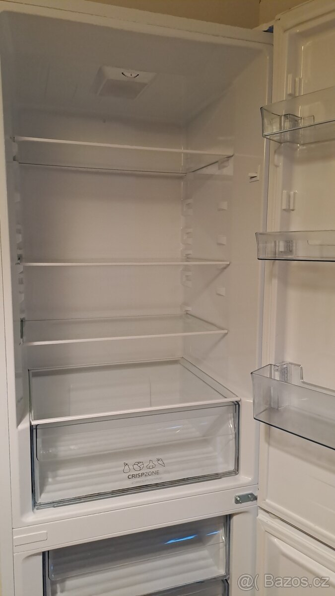 Gorenje RK6192EW4 - vnitřní vybavení. - 2