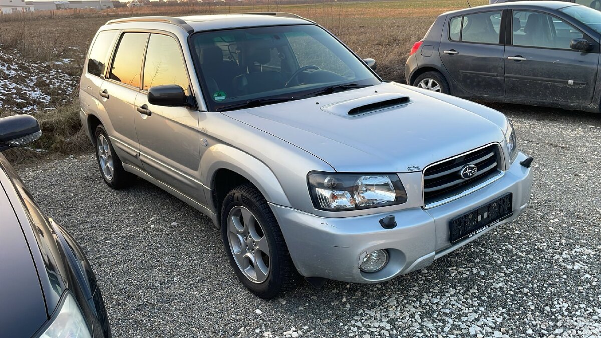 Subaru Forester SG 2.0 .XT. 130kw, automat,r.v.2004. - 2