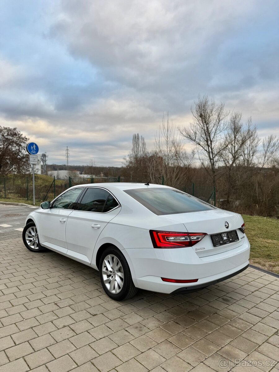 Škoda Superb 2017 rok 2.0 tdi automat - 2