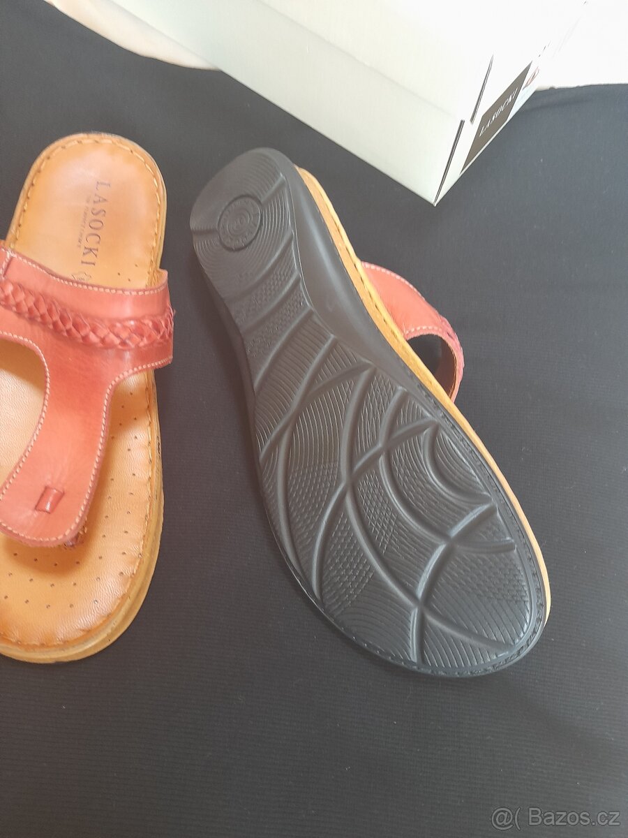 Kožené pantofle nove - 2