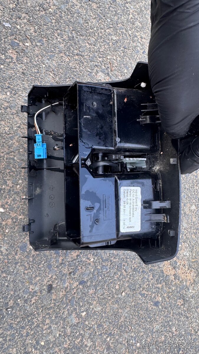 Výdech ventilace Mercedes w212 - 2