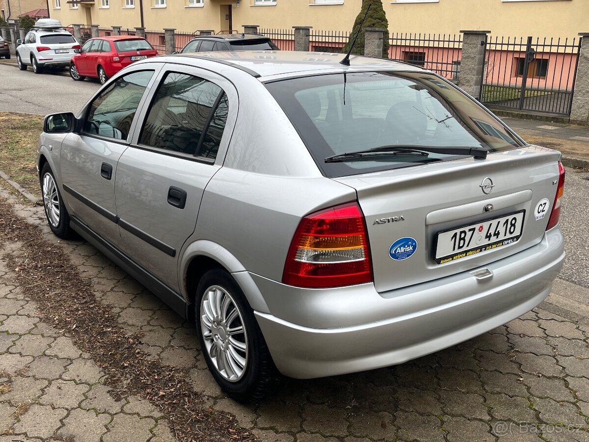 Opel Astra 1,4i 66kW 2003 - původ ČR - 2