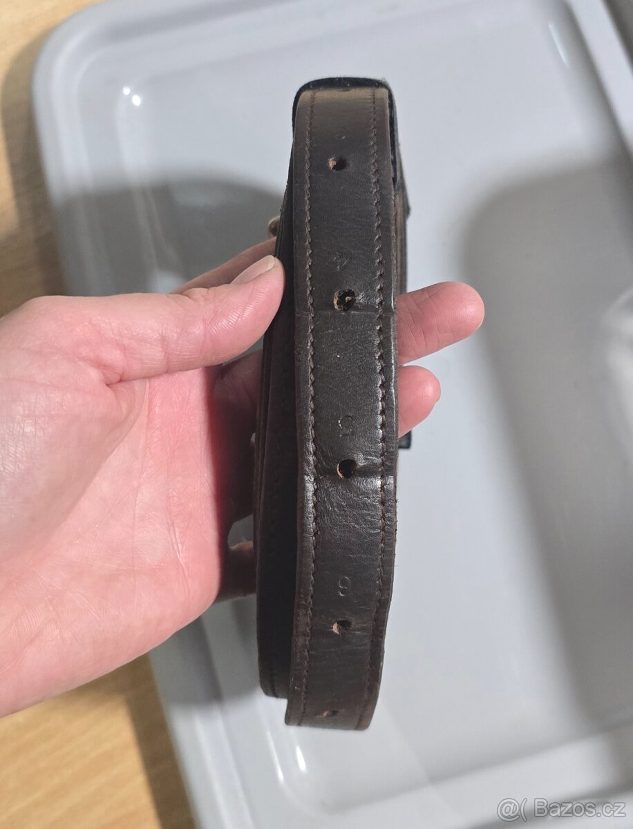 Tmavě hnědé třmenové řemeny - 2