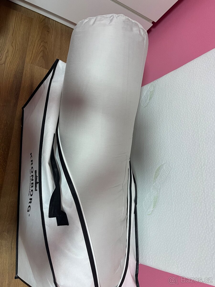 Kojící/spací po polštář - 2