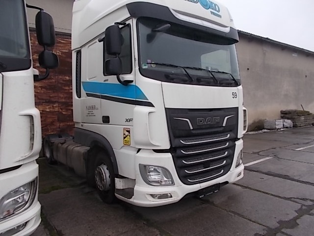 Tahač návěsů DAF XF106 LD - 2