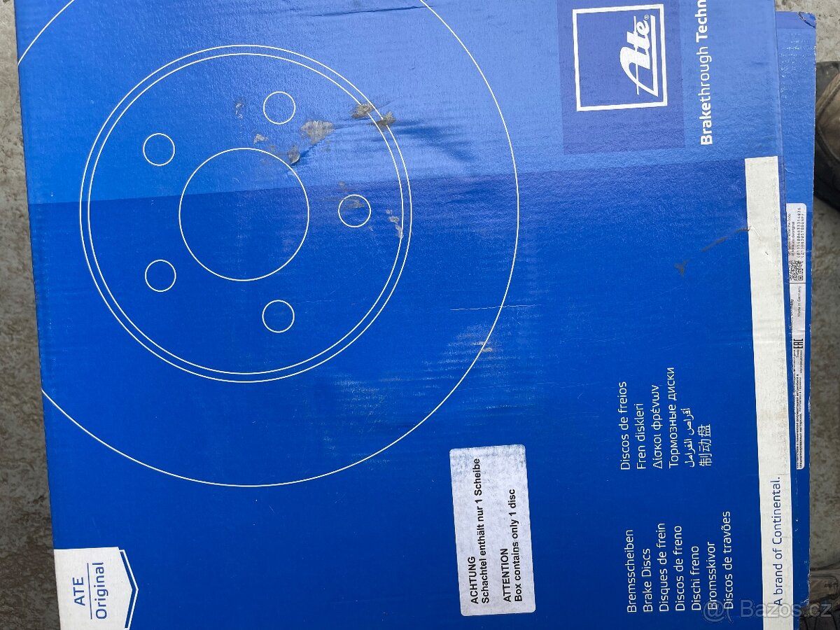 Kotouce ate ford transit custom - 2