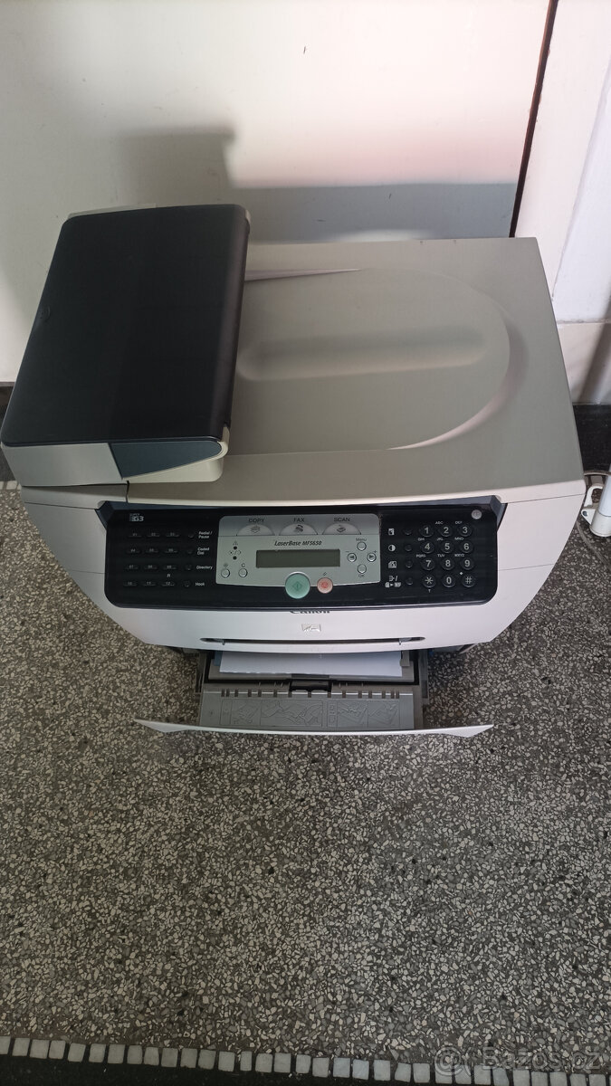 Canon LaserBase MF5650 - 2