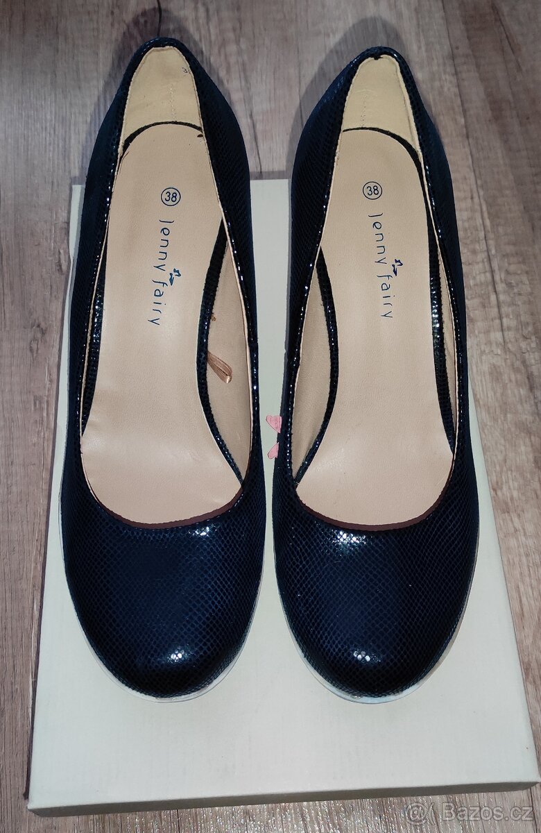 Nové boty na klínku vel. 38 - 2