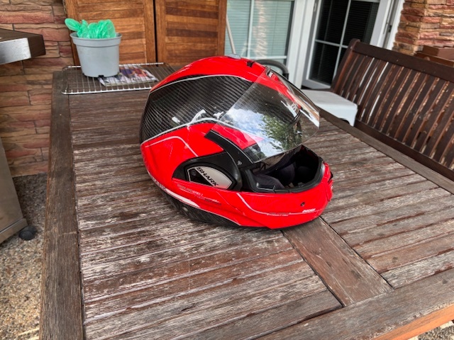 Shark Evoline Series 3 Pro Carbon - 2