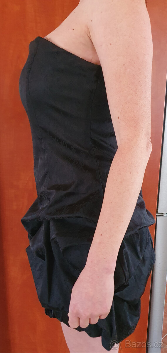 Společenské šaty bez ramínek - 2