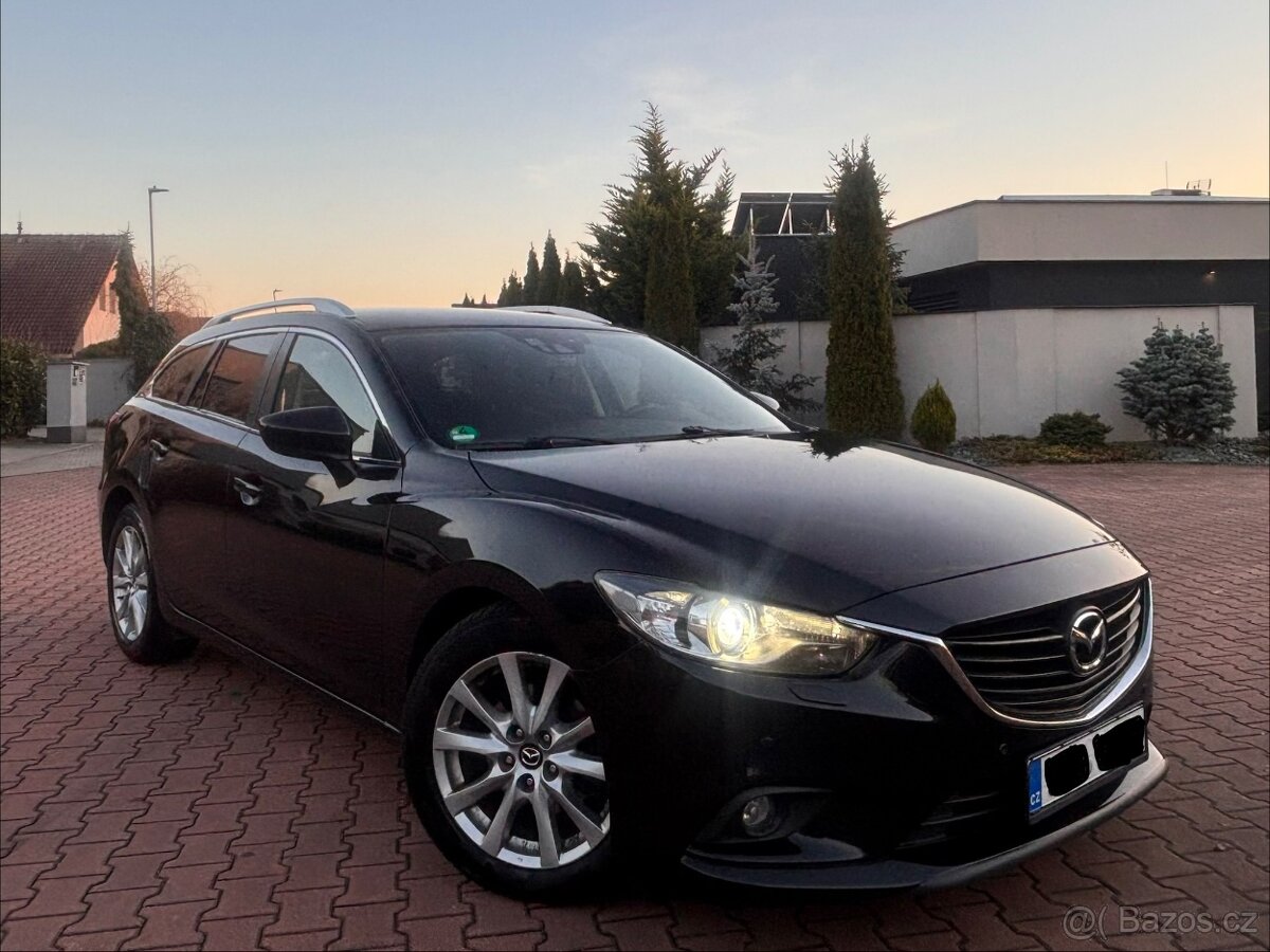 Mazda 6 2.2D 110kw skyactiv top stav R.V 2015 - 2
