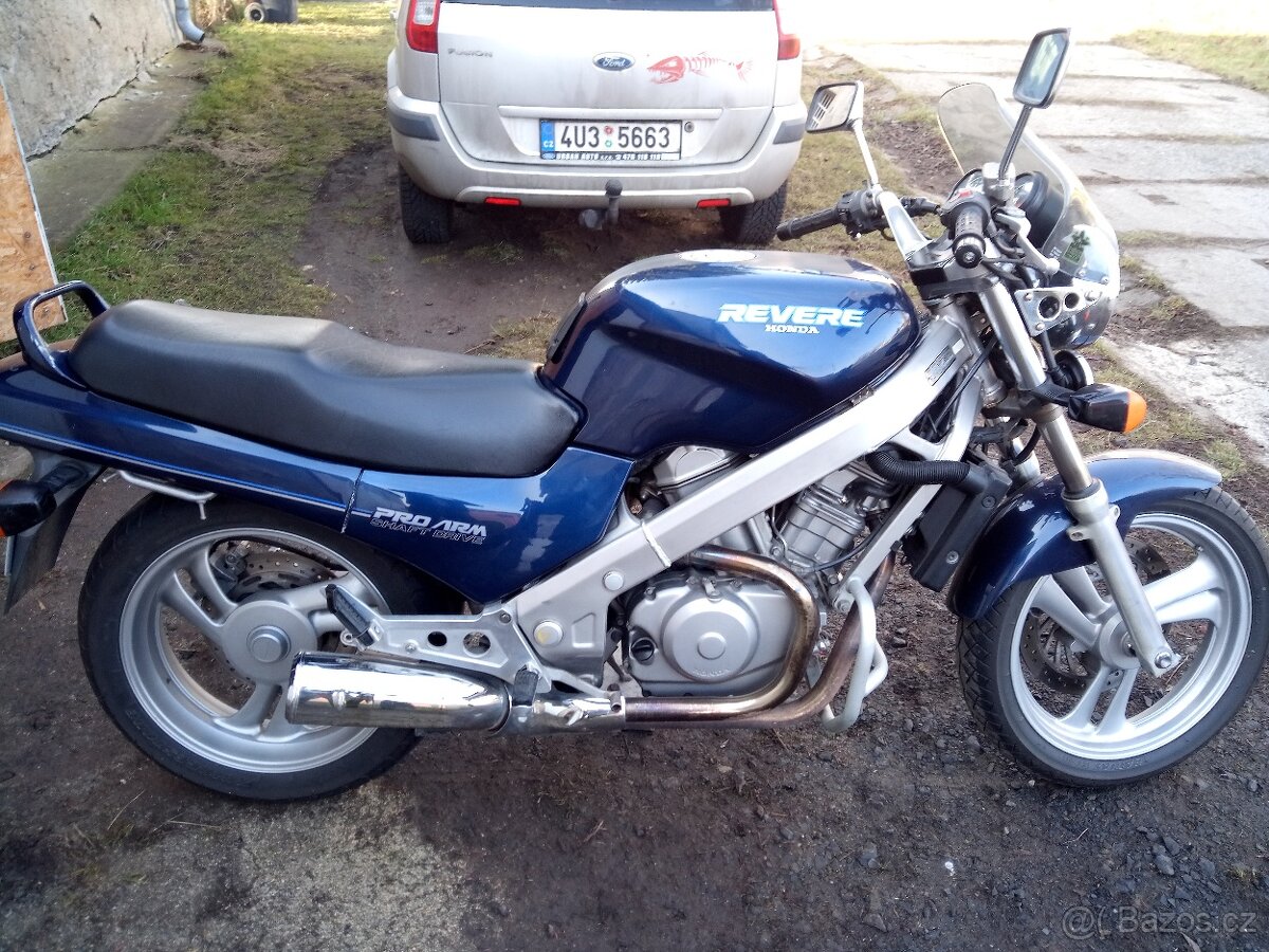 Honda revere 650 - 2