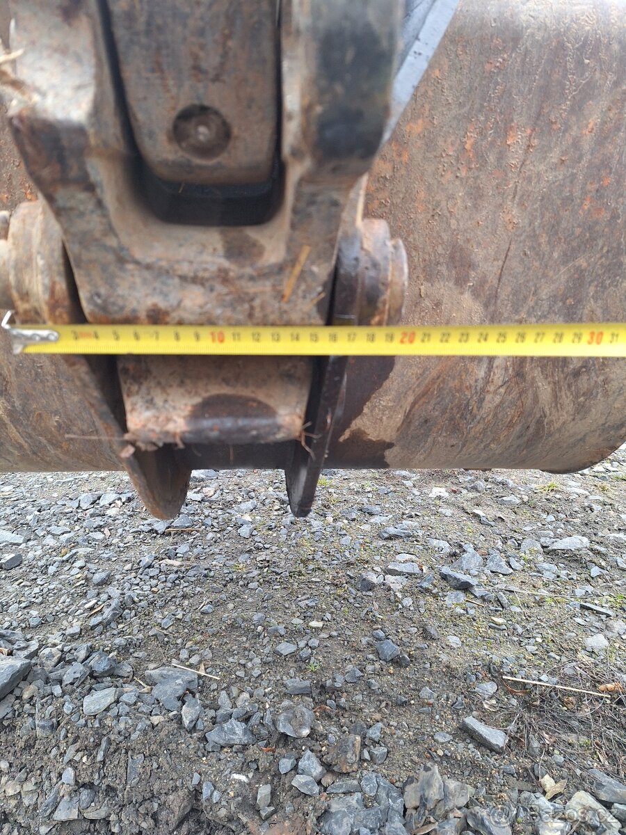 Podkopová lžíce Case 580SK - 2