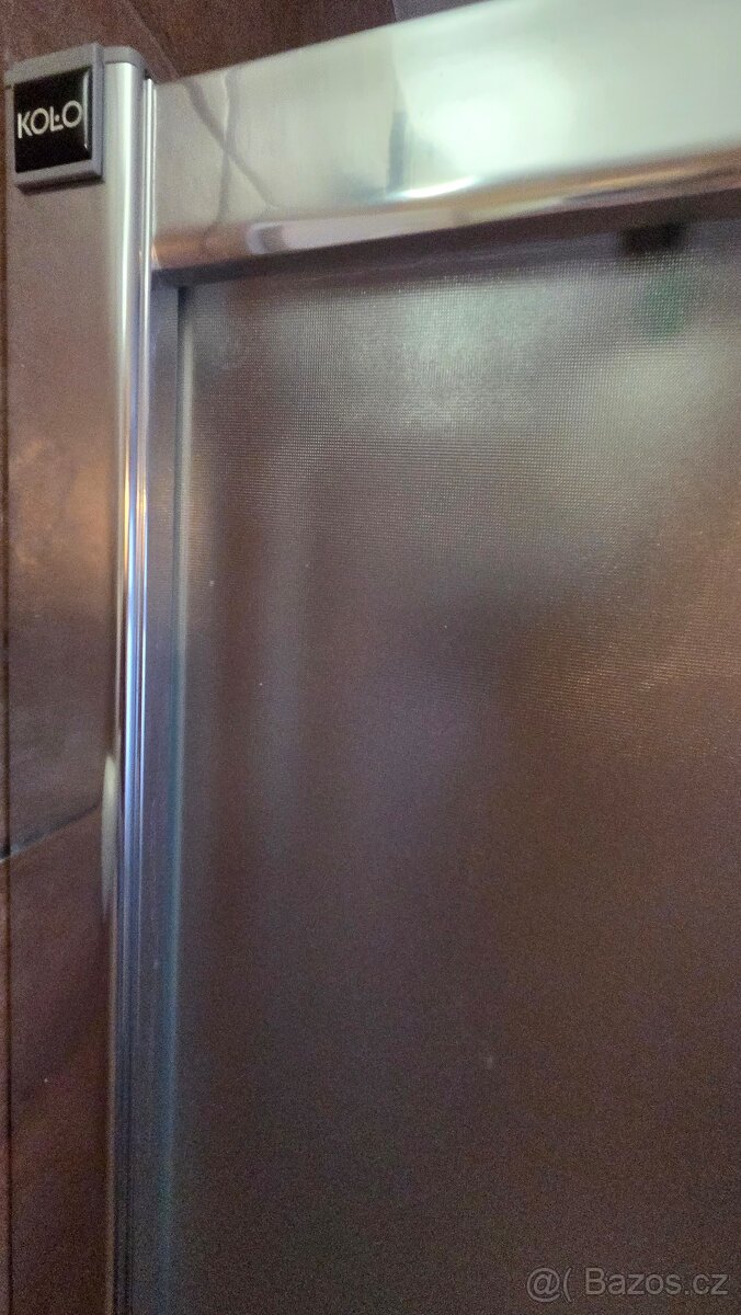 Sprchový kout s keramickou vaničkou - 2