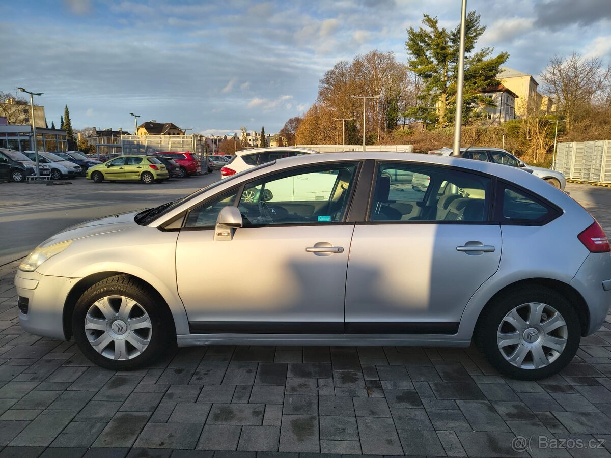 Citroën C4 1.4i 16V (65 kW), ČR, druhý majitel - 2