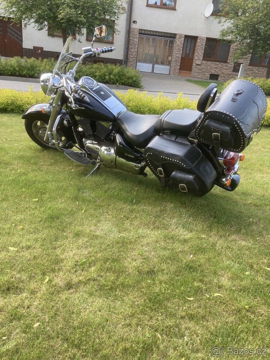 Suzuki Intruder VL 1500C - 2