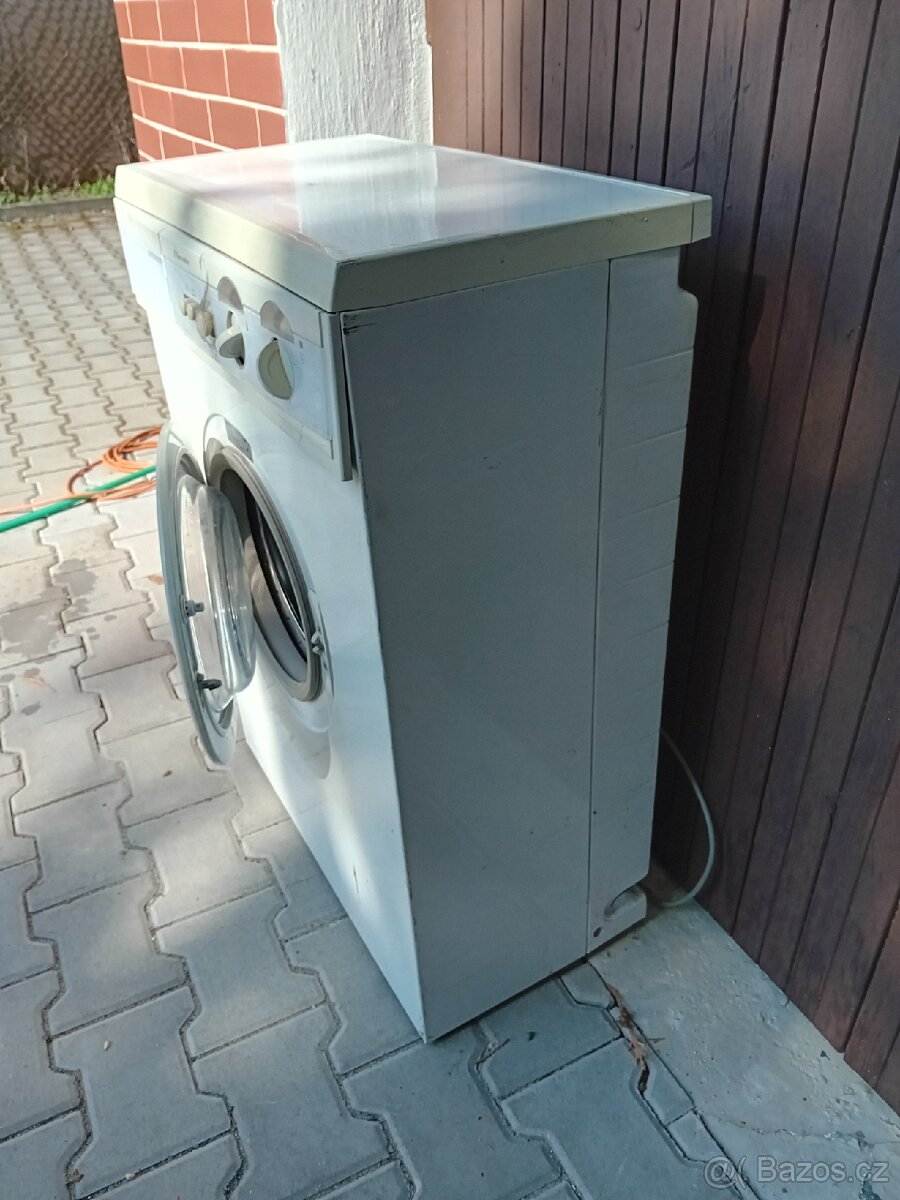 Starší automat. Pračka - 2