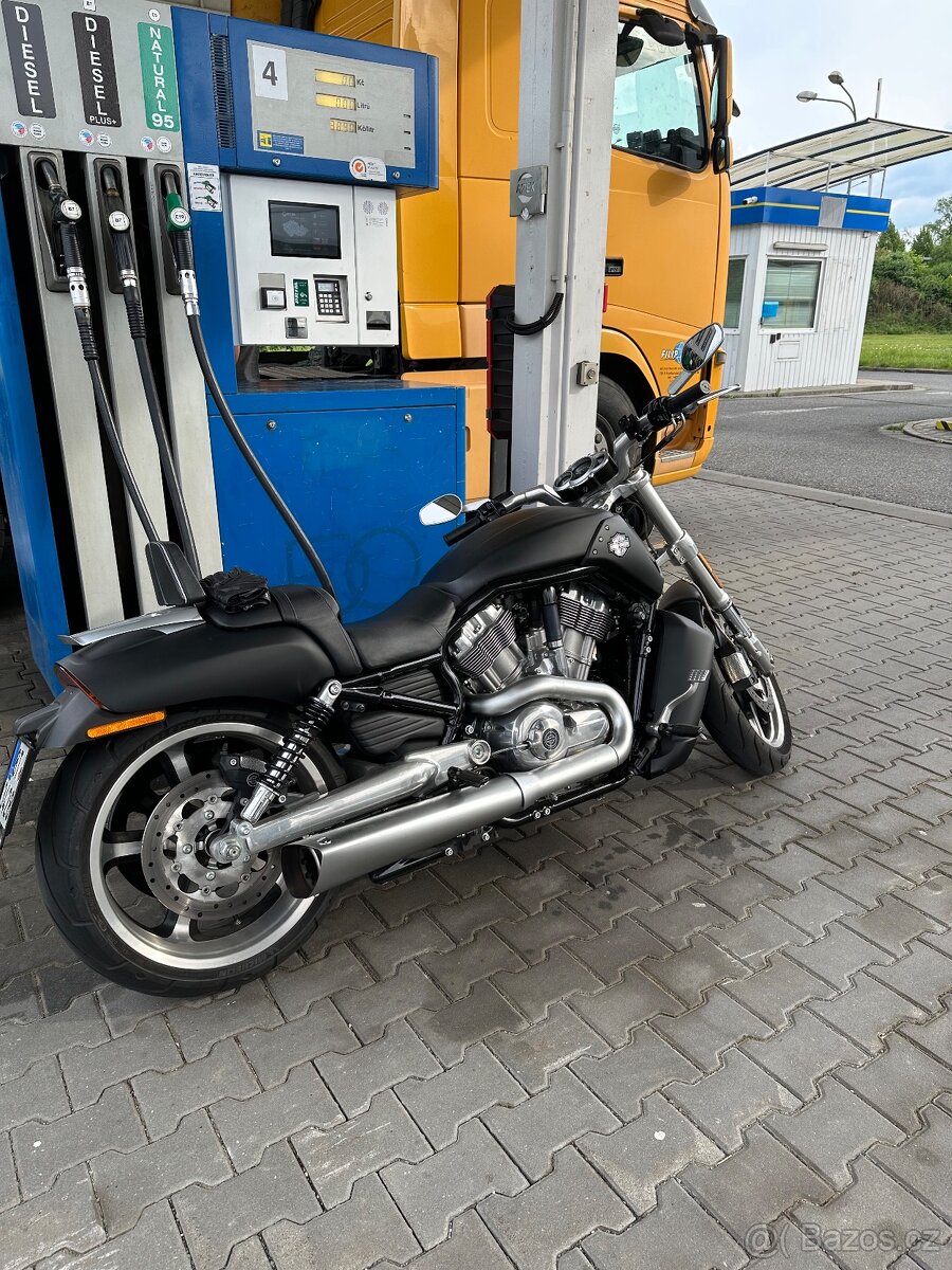 Harley Davidson V-Rod Muscle - 2