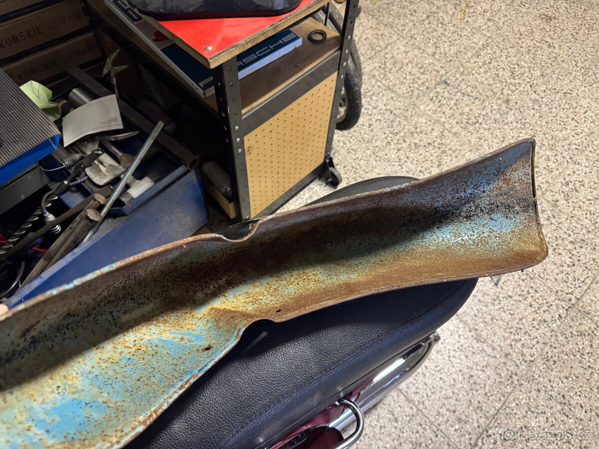 Přední blatník Jawa 550/555 - 2