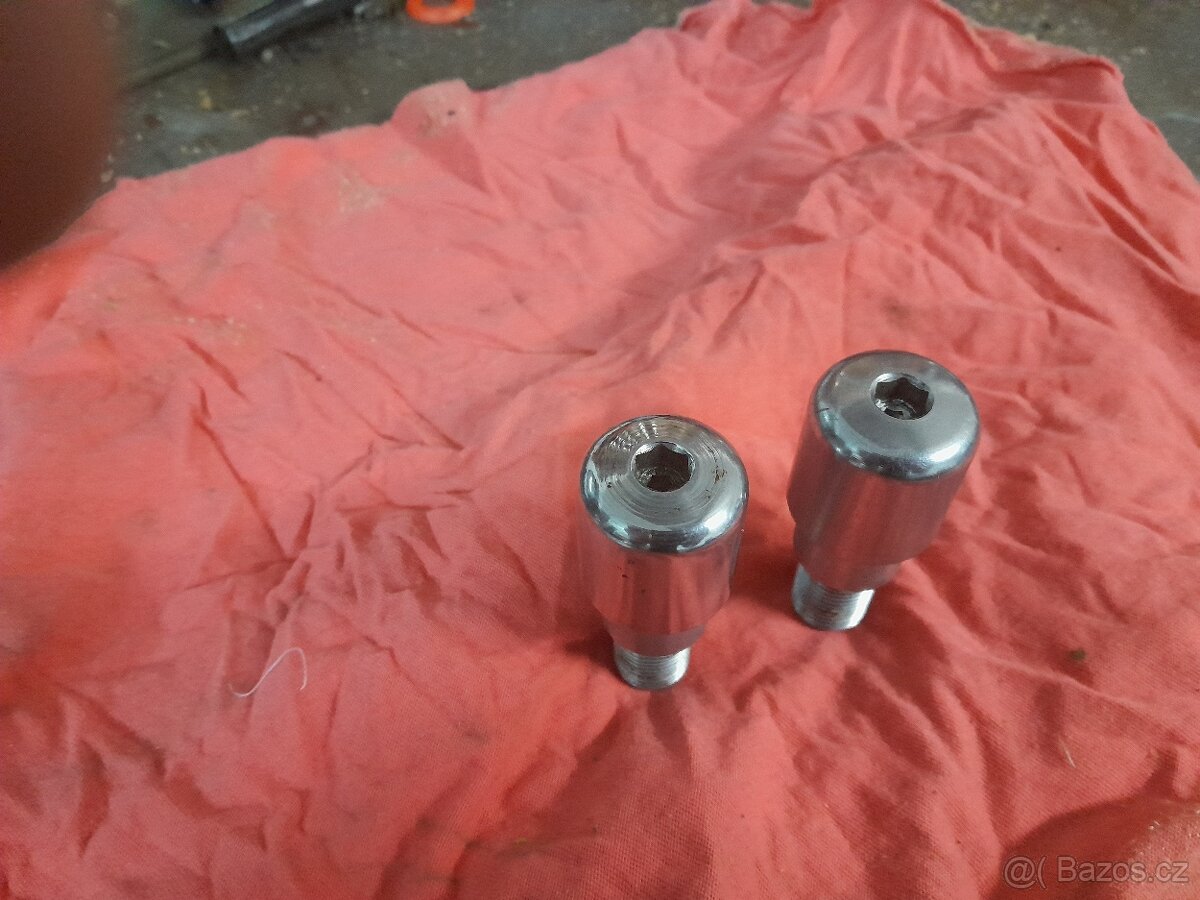 Závaží Yamaha xjr - 2