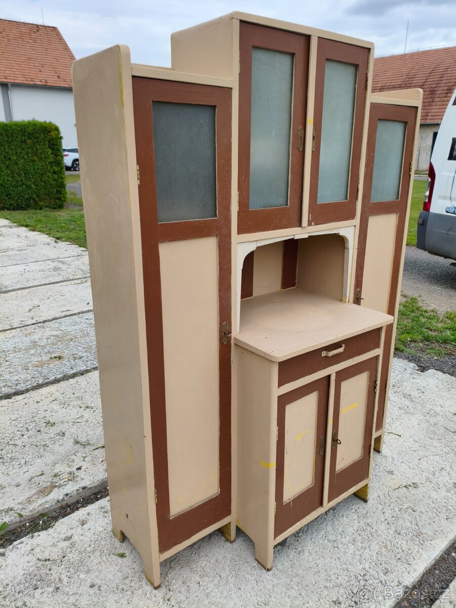 Starožitný kredenc tzv.Rakeťák - 2