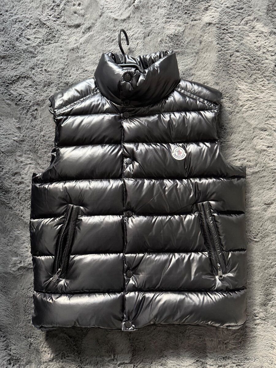 Prodám Moncler Vestu - 2
