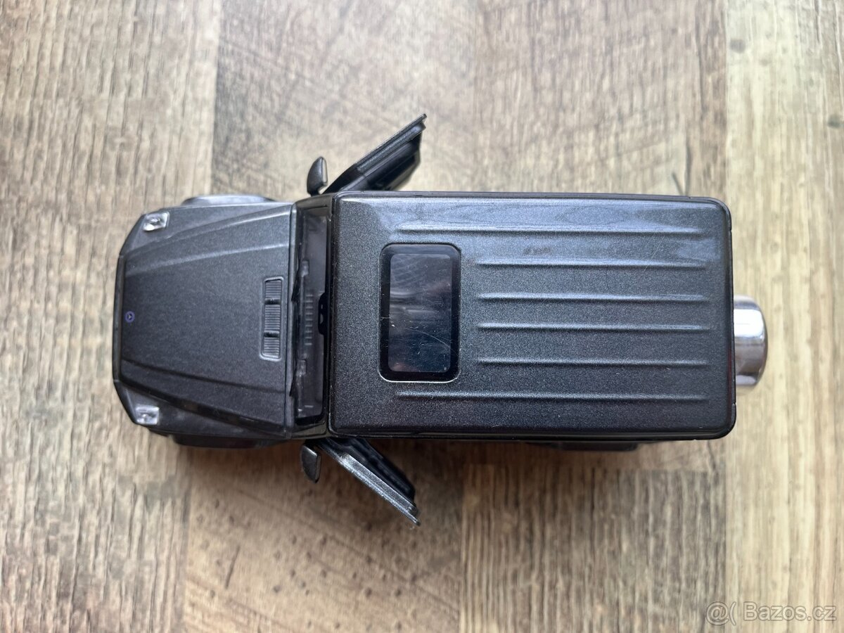 Model 1:25 Mercedes Benz G-Class, Maisto - 2