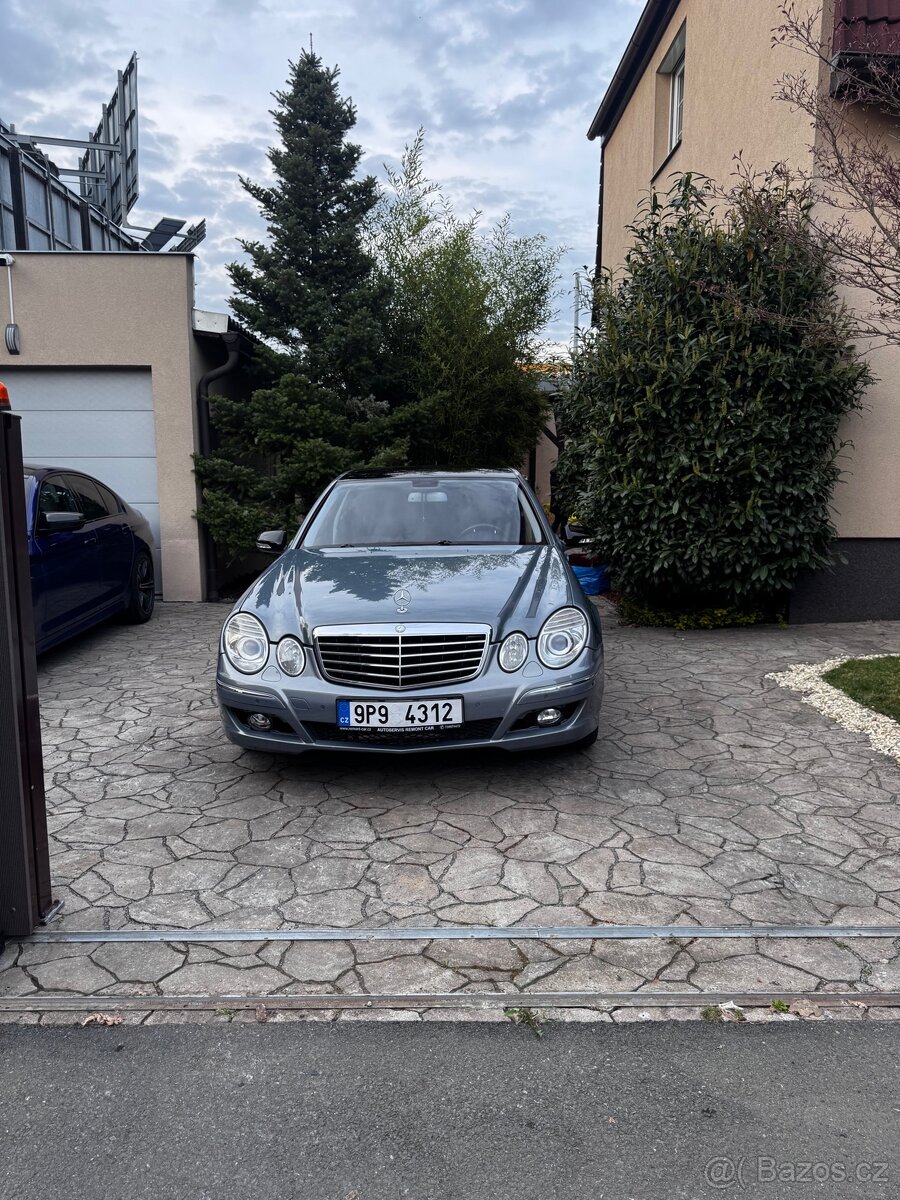 Mercedes Benz w211 - 2