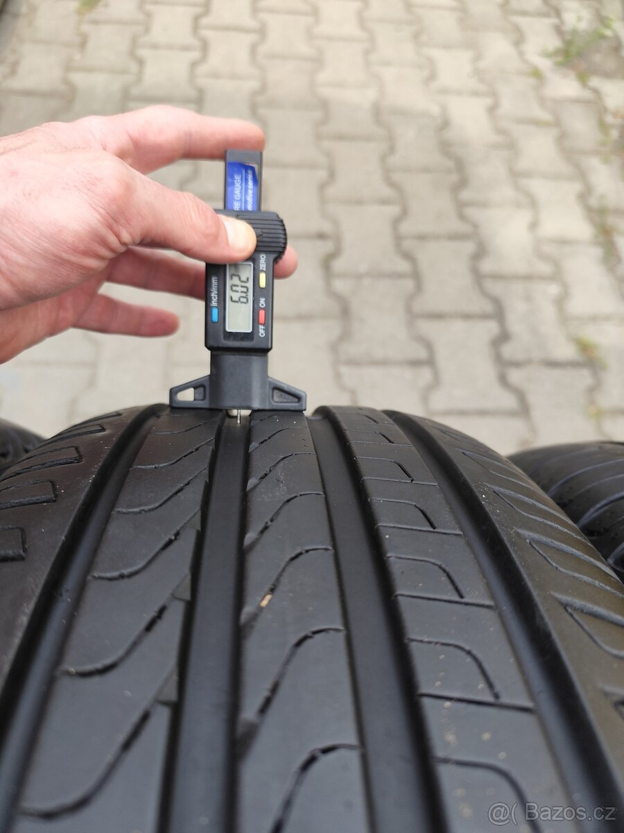 Letní pneu 235/55/18 - 2