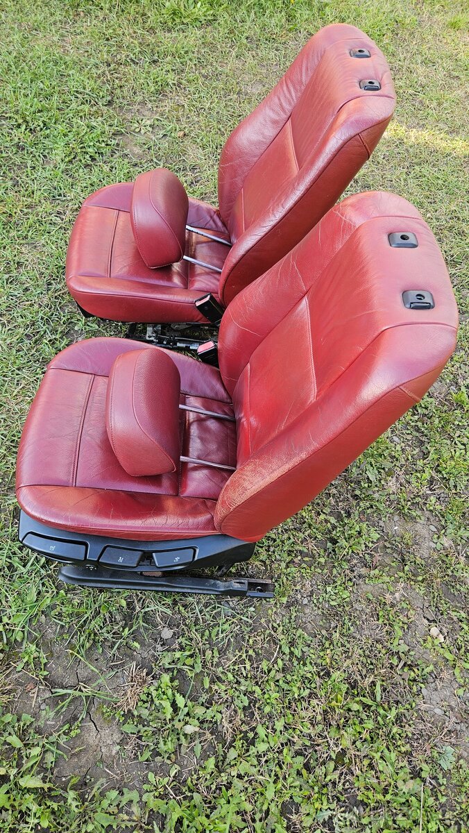 Interiér Bmw e46 touring - 2
